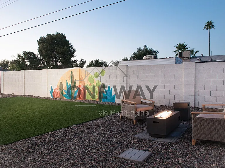 8702 E Sheridan St — Photo 14