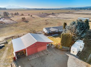 15393 N Singer Rd, Rathdrum, ID 83858