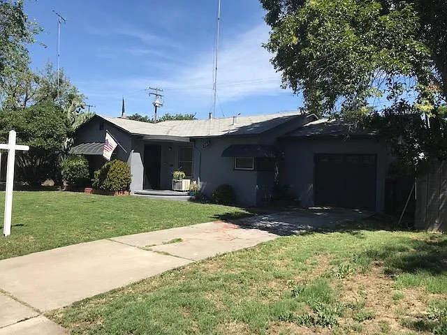 2105 Glendale Ave photo 1