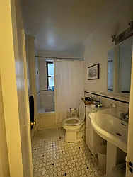 Rented by Domus Realty