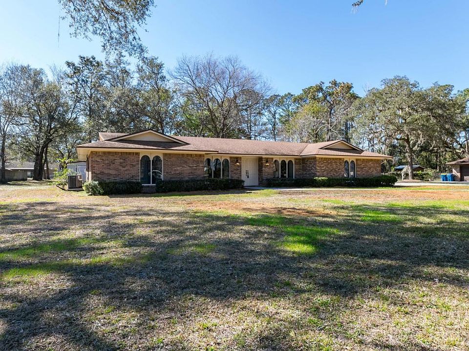 1st image of 15380 Cape Dr N