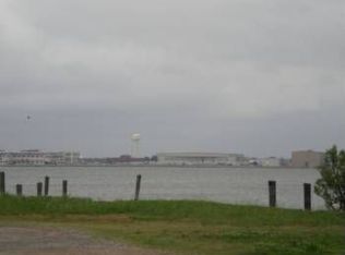 1425 Bayville St, Norfolk, VA 23503