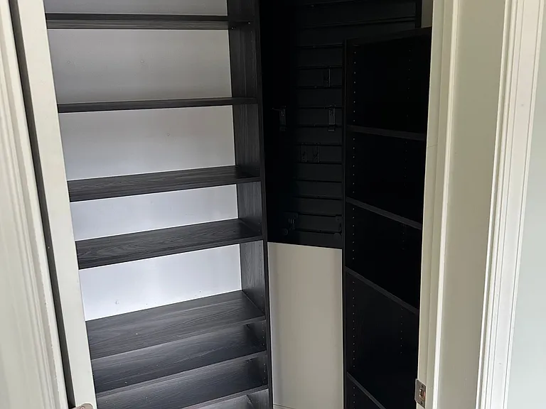 Organizer included