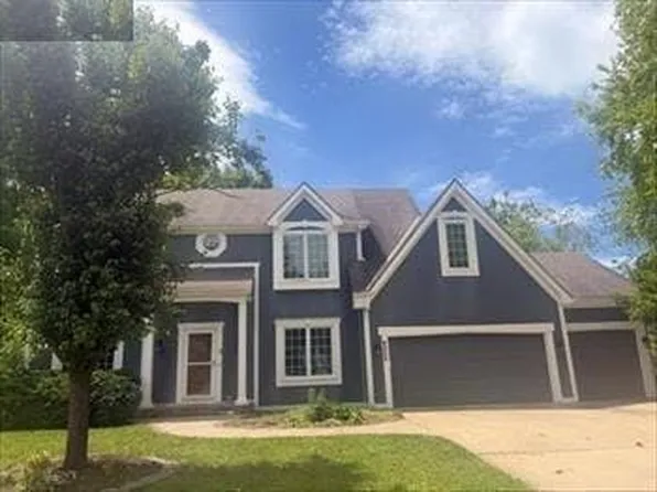 8323 NW 83rd St, Kansas City, MO 64152
