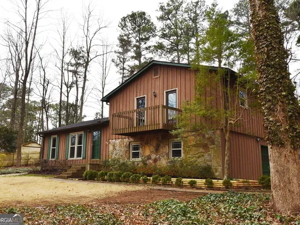 3515 Creek Ct, Marietta, GA 30062