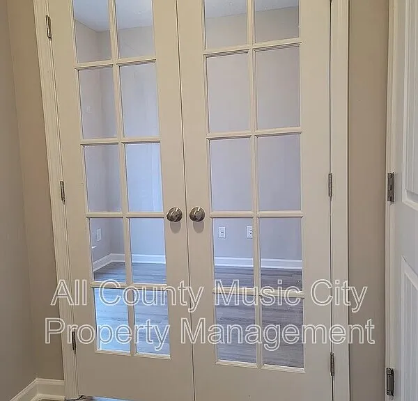 310 Negri Ct — Photo 15