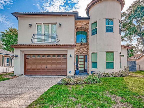 3rd image of 1830 Norcrest Dr