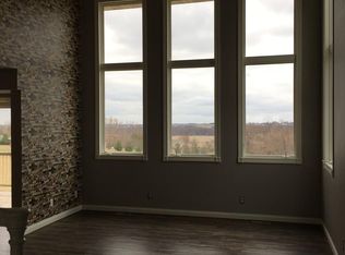 877 24th Pl, Pleasantville, IA 50225
