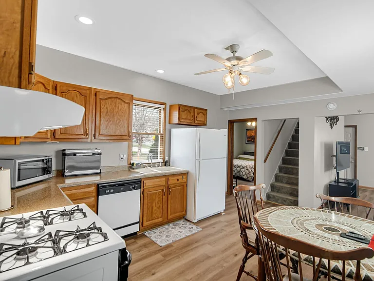 6516 Lyman Ave — Photo 7