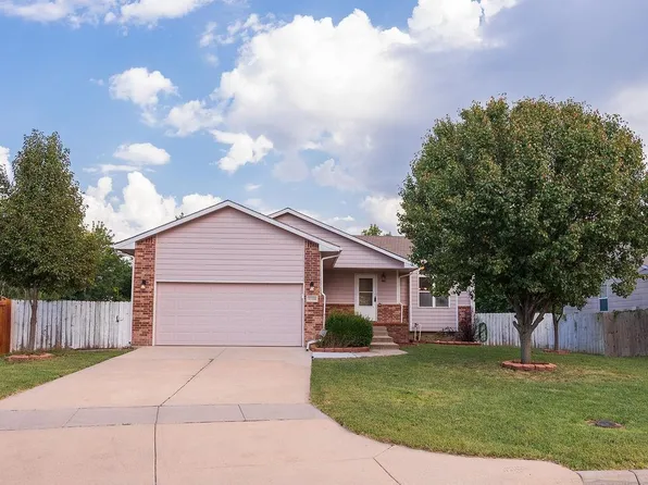 1104 W Sumac St, Andover, KS 67002