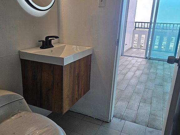 5th image of Playa Azul #1406