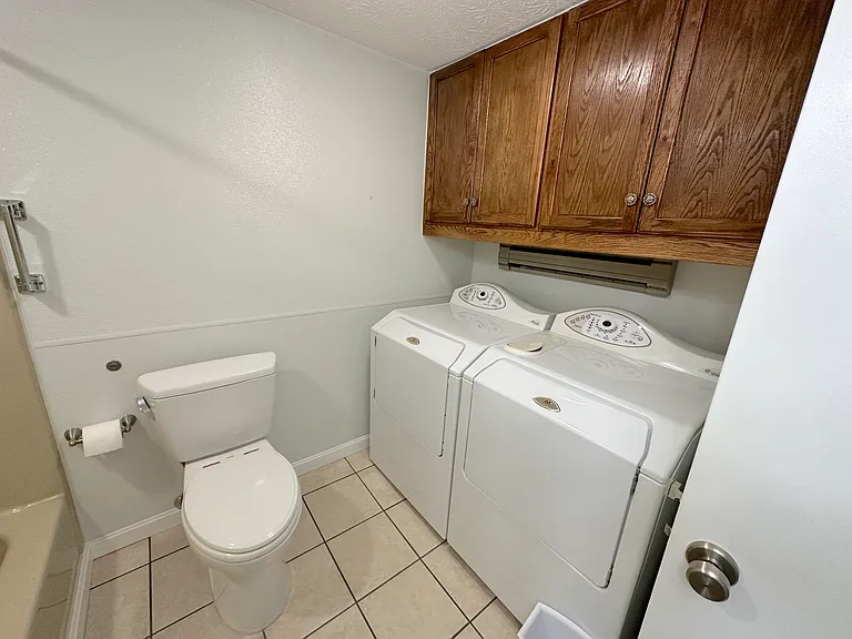 260 Elm St #A — Photo 13