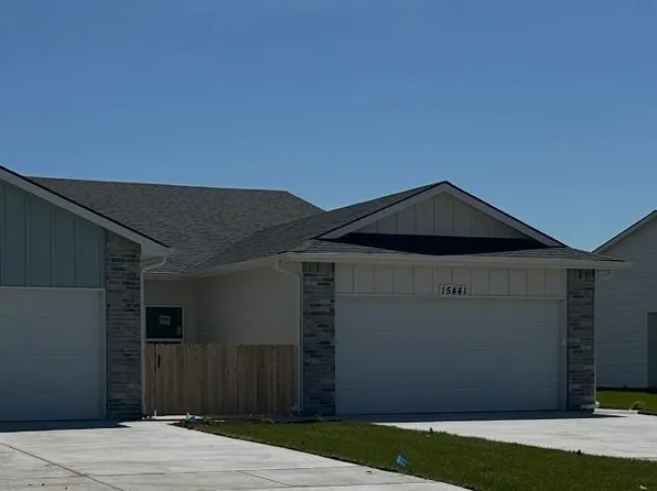 15541 W Josephine St, Goddard, KS 67052