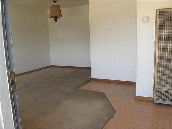 3rd image of 5113 Tetons Dr