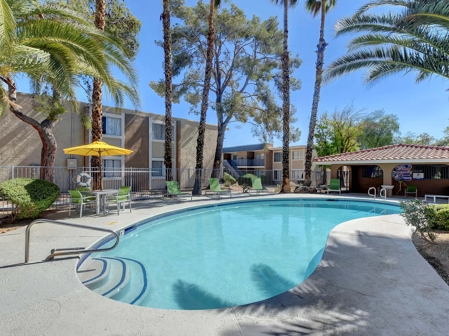 Rancho Vista Apartments — Photo 3