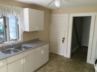 26 Stoddard St, Seymour, CT 06483