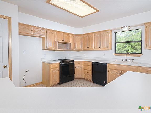 5th image of 226 Parkridge Cir