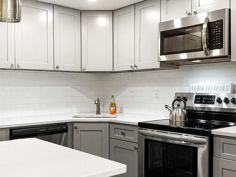 2355 Grove St #6 — Photo 15