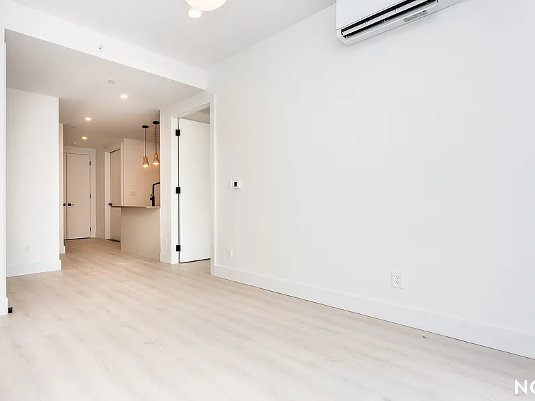 344 Lorimer St #4A — Photo 19