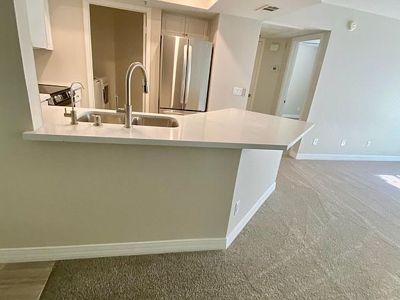 3rd image of 5104 N 32nd St Unit 246