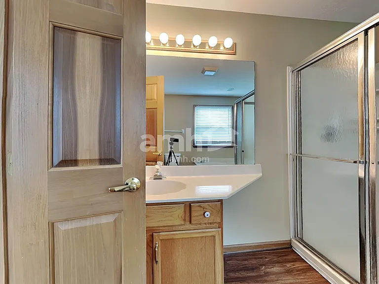 1052 Windsor Crossing Ln — Photo 10