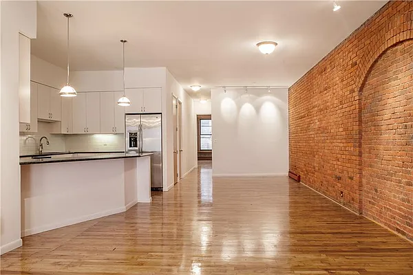 Rented by Douglas Elliman | media 41