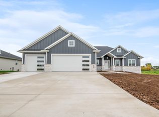 278 Kerrigan Dr, Wrightstown, WI 54180