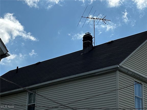4th image of 1545 E 36th St
