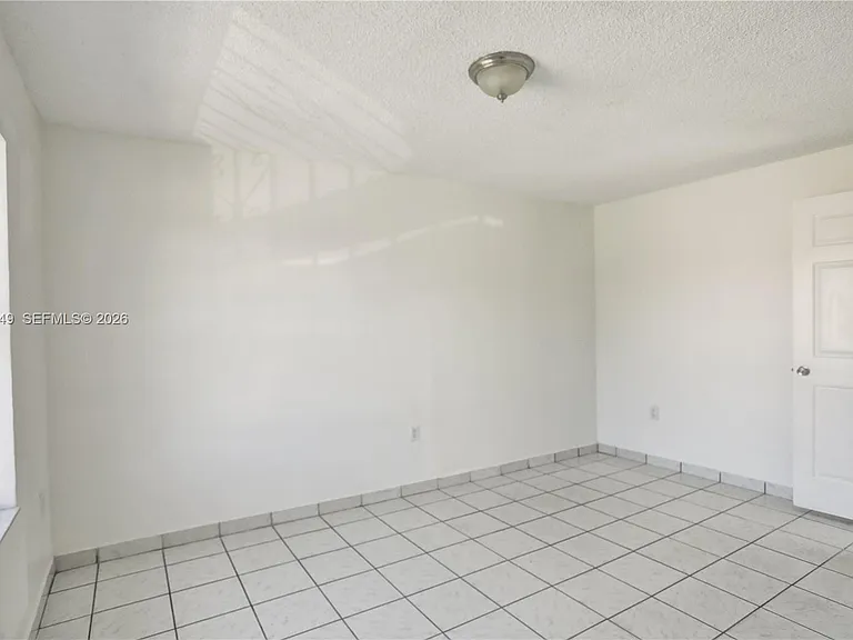 11854 SW 210th St — Photo 28