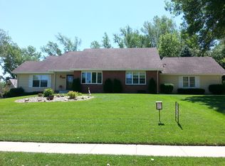 6025 Bridle Path, Omaha, NE 68152