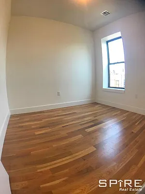 Rented by Spire Group | media 18