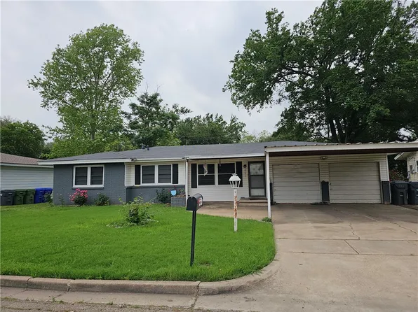 2731 S 25th St, Waco, TX 76706