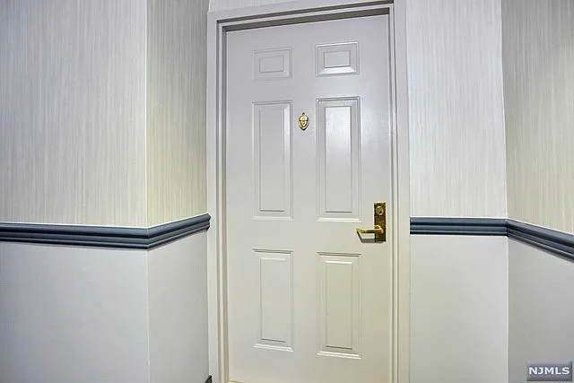 100 Old Palisade Rd APT 602 photo 1