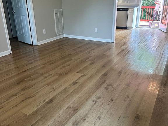 5th image of 1118 Pyburns Pl
