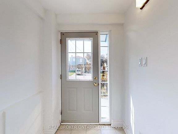 2nd image of 102 Bowie Ave