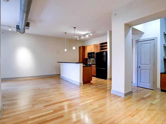4th image of 1901 Post Oak Blvd APT 3303