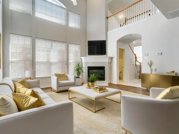 511 Poplar Ln, Irving, TX 75063