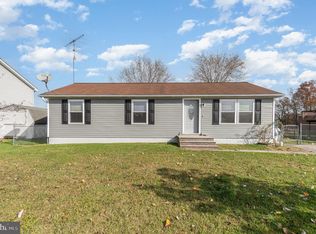 44 Fawn Ave, New Oxford, PA 17350