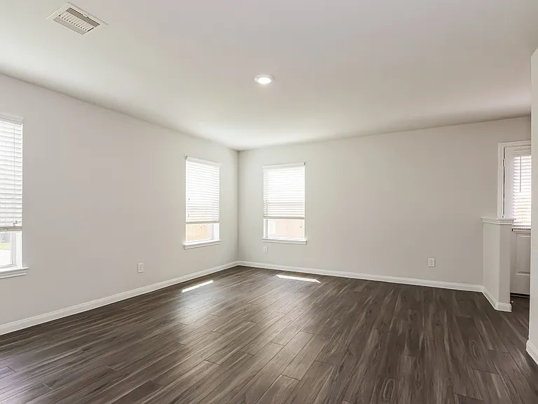 2438 Gibbs Bend Ct — Photo 13