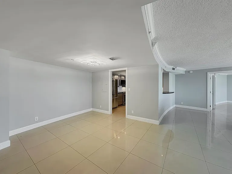 3000 N Ocean Dr #23E — Photo 8