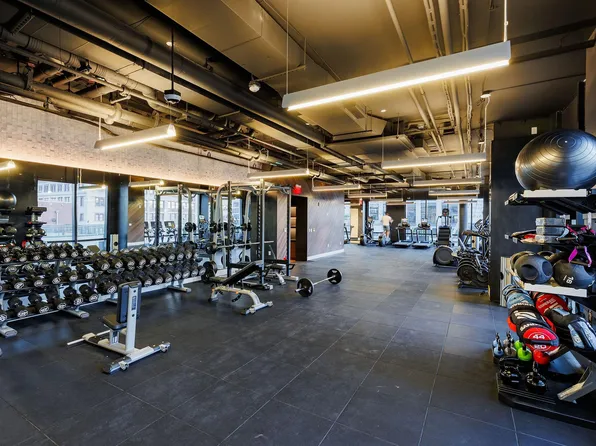 180 Morgan Street image 20 of 140