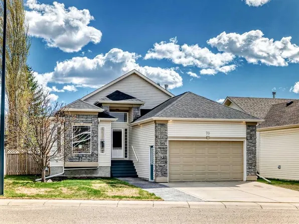 70 E Abraham Close, Red Deer, AB T4R 3A9