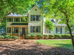 6135 Spring Forest Dr, Pfafftown, NC 27040