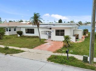 15319 Harbor Dr, Madeira Beach, FL 33708