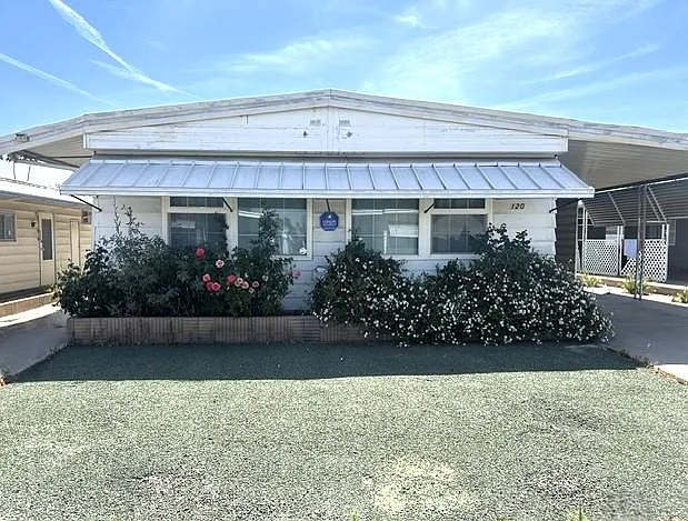 120 Santa Lucia Dr — Photo 1
