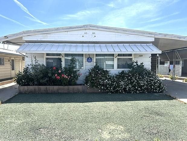1st image of 120 Santa Lucia Dr