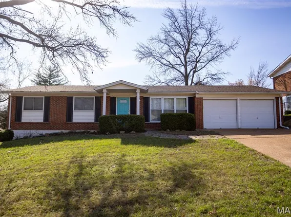 12220 Tempo Dr, Saint Louis, MO 63146