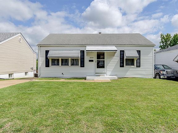 2nd image of 10733 Saint Lawrence Ln