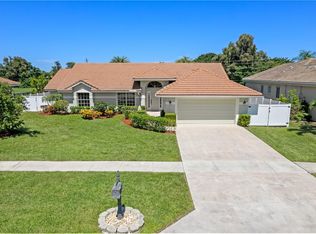 7598 Fairway Trl, Boca Raton, FL 33487