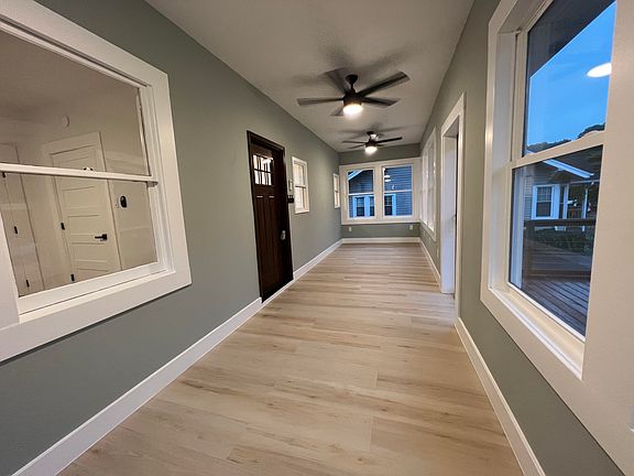 5th image of 1225 Woodlawn Dr
